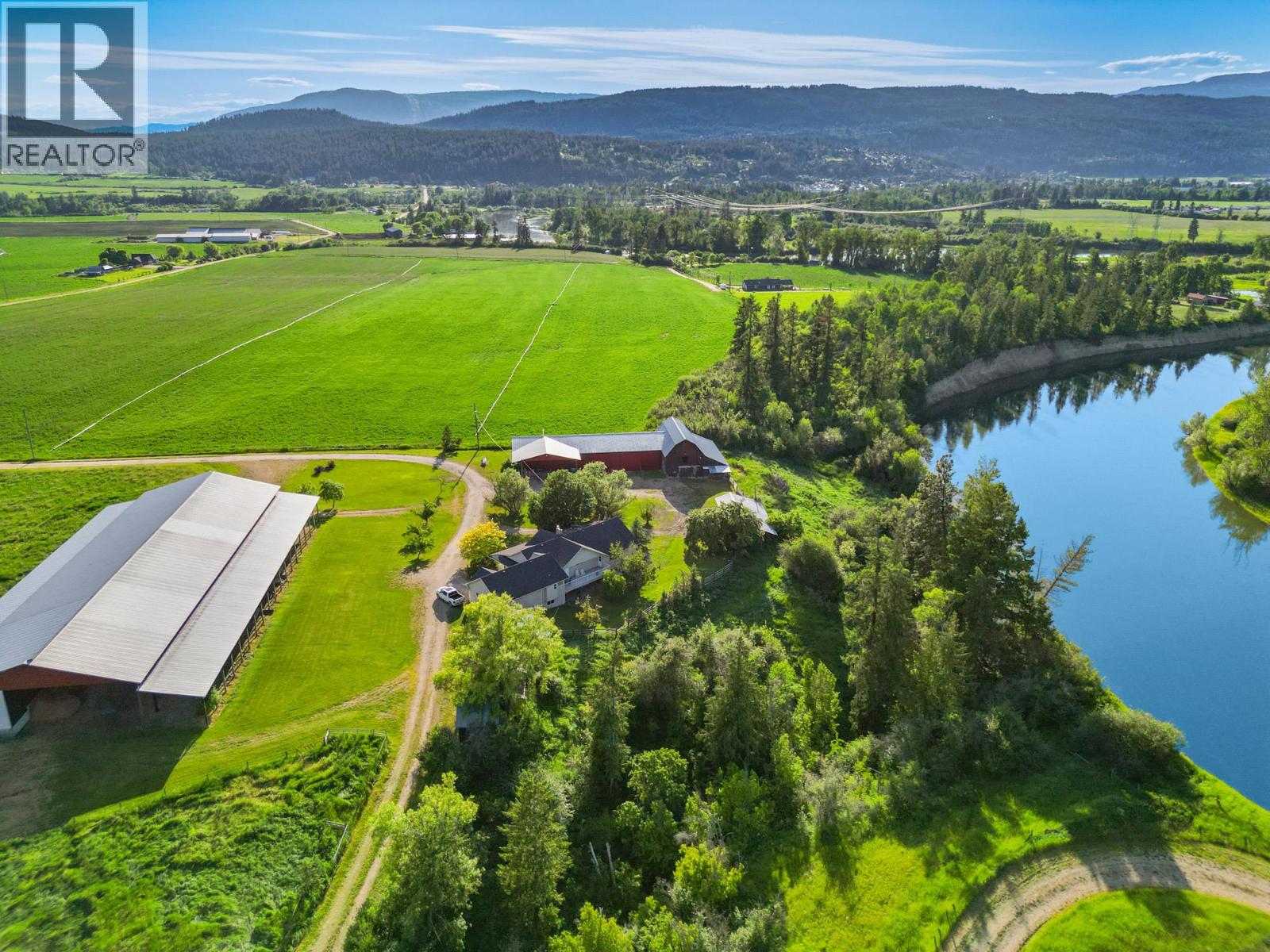  850 Fortune Road, Spallumcheen