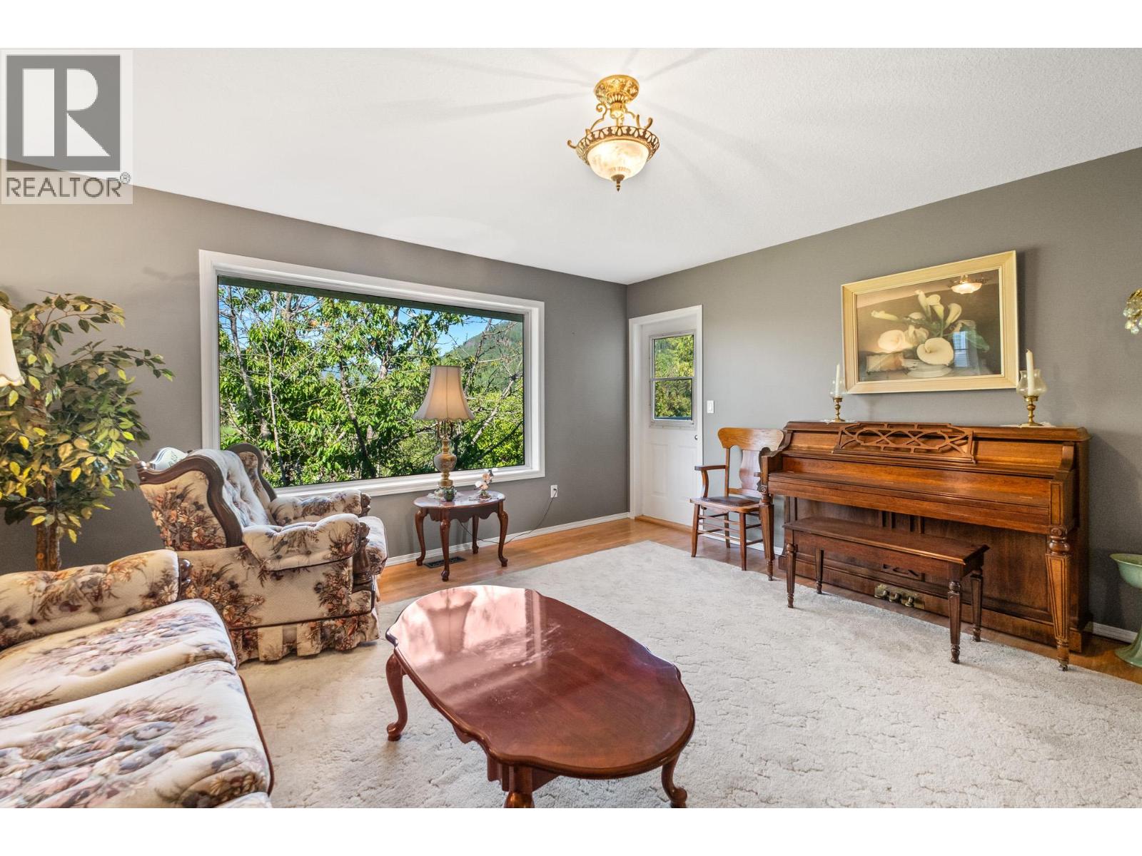  850 Fortune Road, Spallumcheen