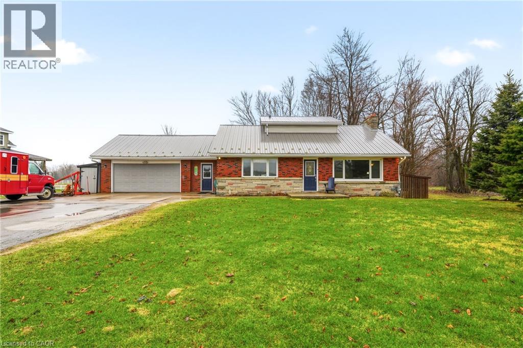 1767 CENTRE Road - 1