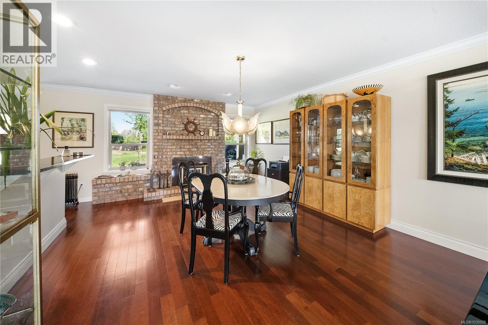 575 Johnstone Rd, Parksville