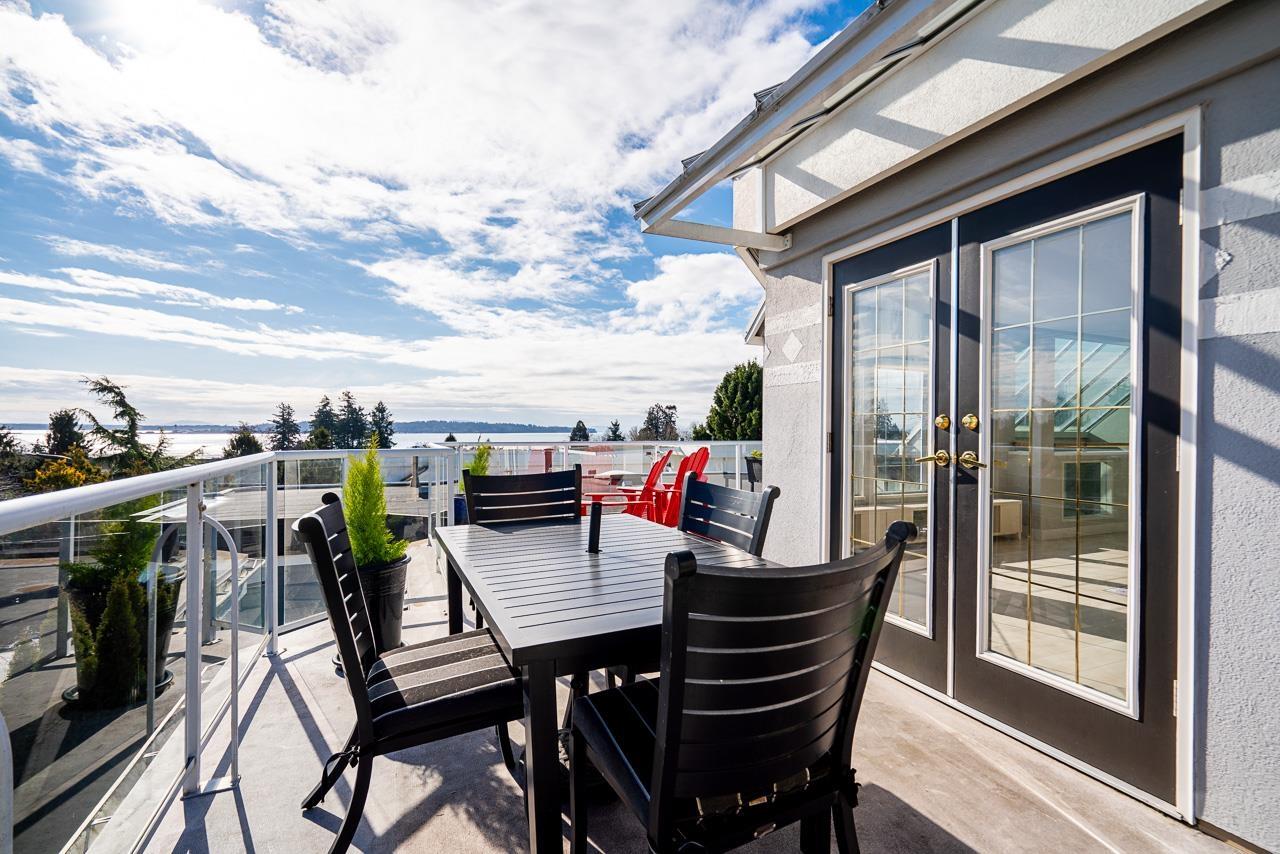 949 KENT STREET, White Rock