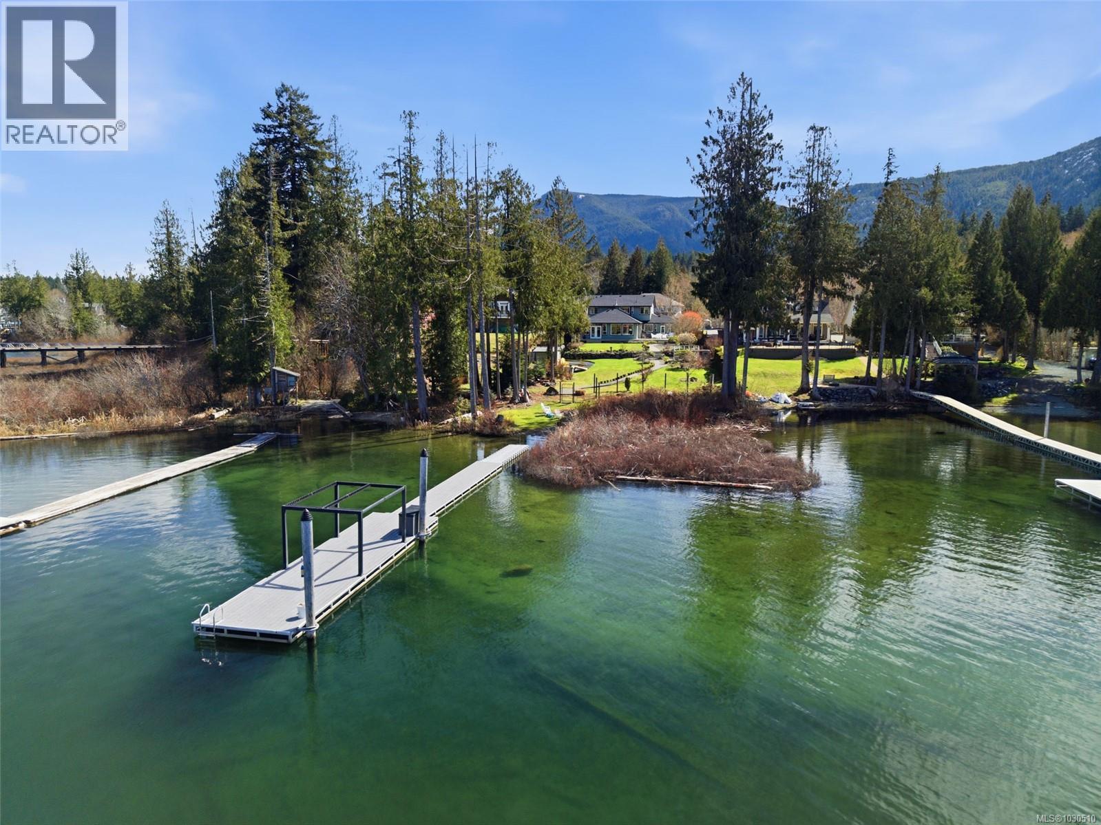 521 Point Ideal Dr, Lake Cowichan