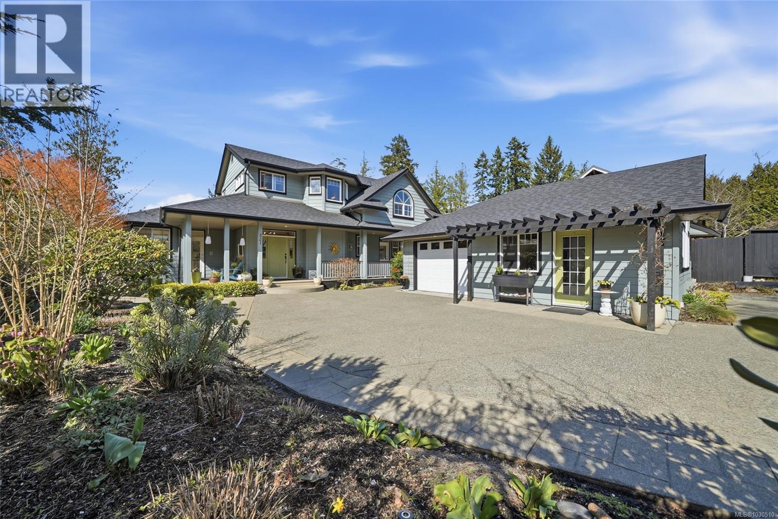 521 Point Ideal Dr, Lake Cowichan