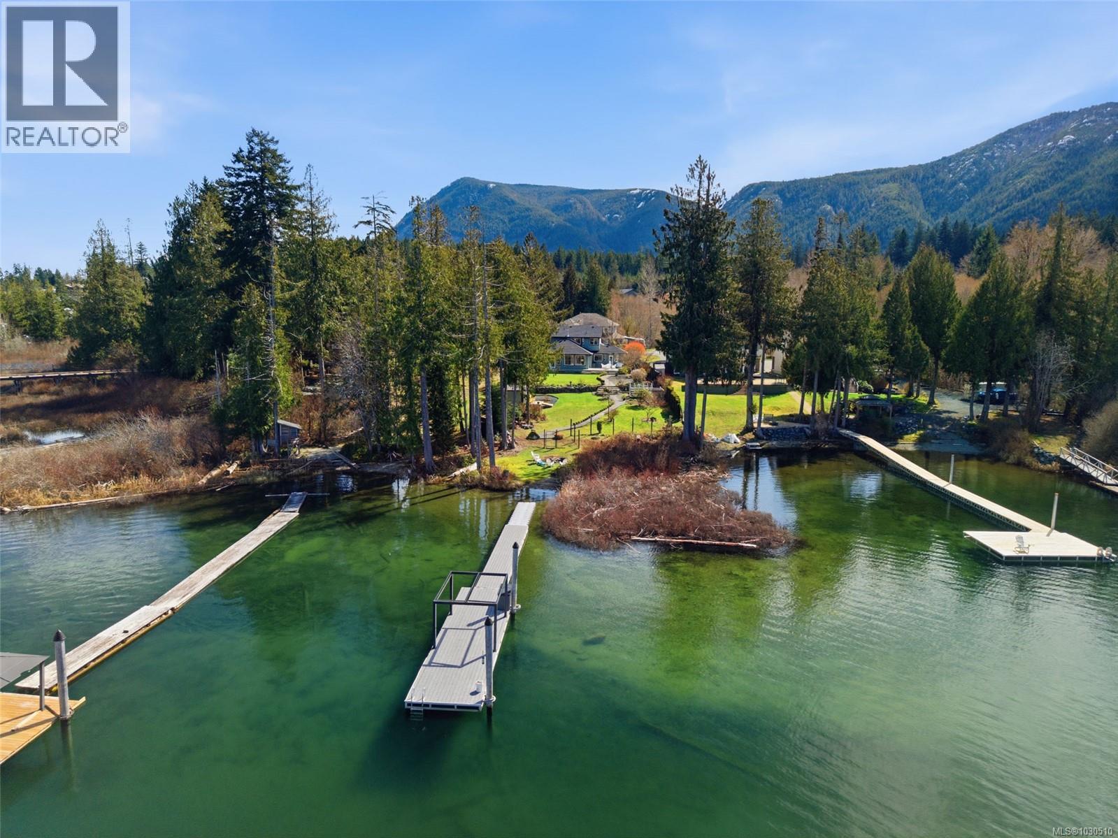 521 Point Ideal Dr, Lake Cowichan