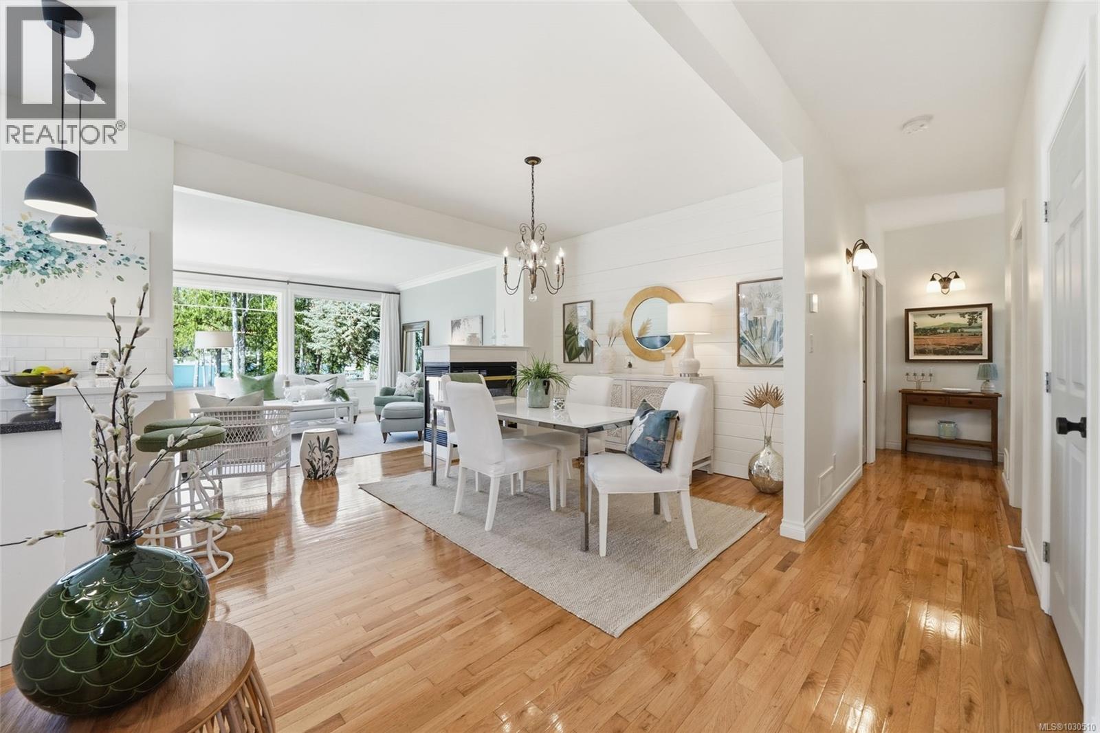 521 Point Ideal Dr, Lake Cowichan