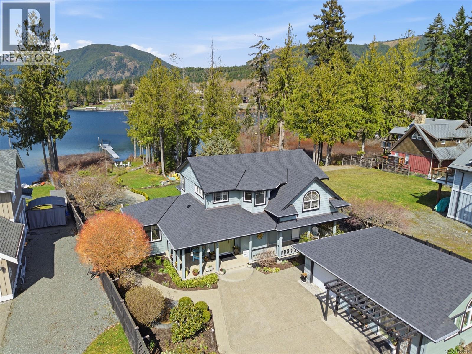 521 Point Ideal Dr, Lake Cowichan