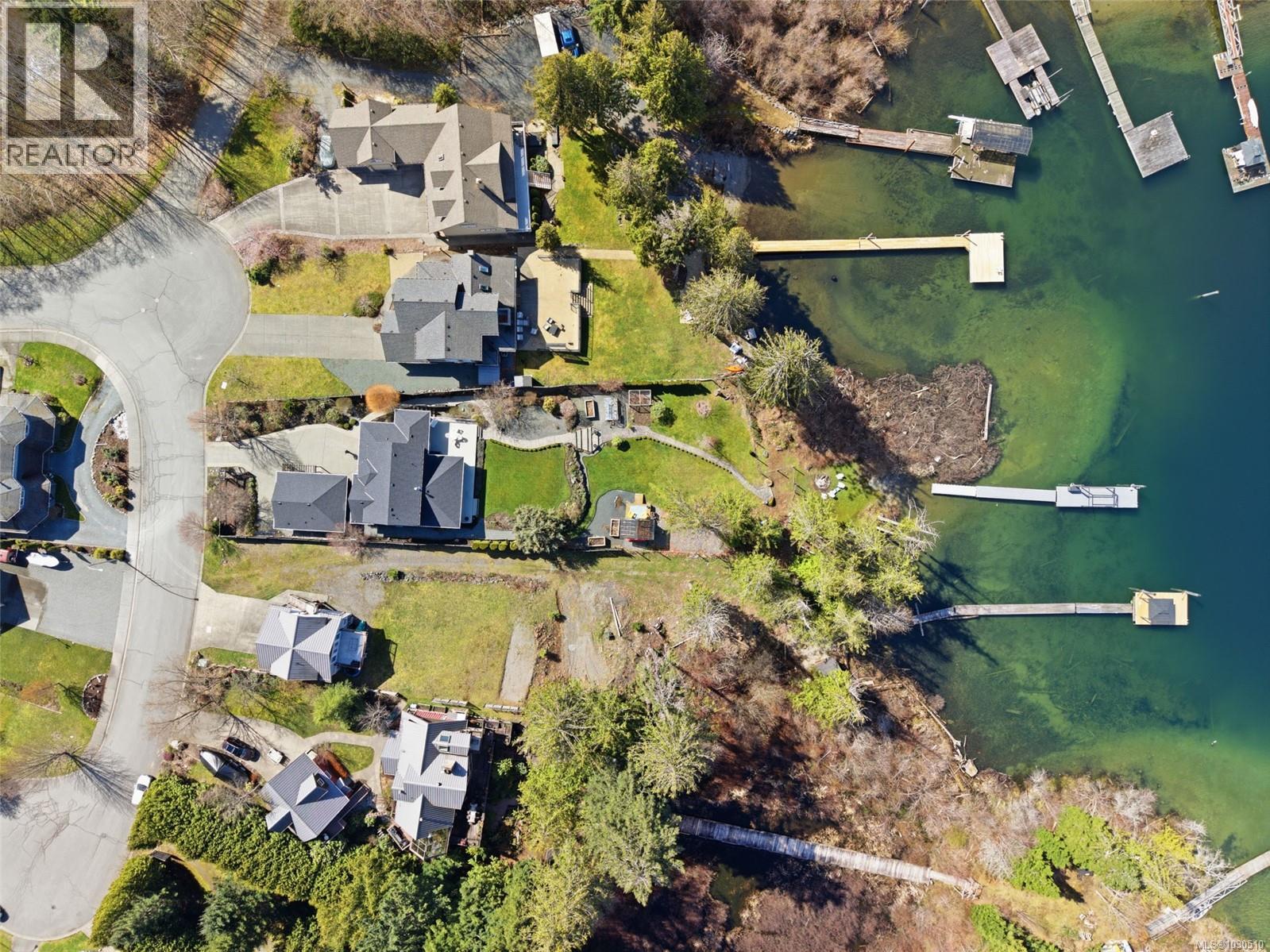 521 Point Ideal Dr, Lake Cowichan