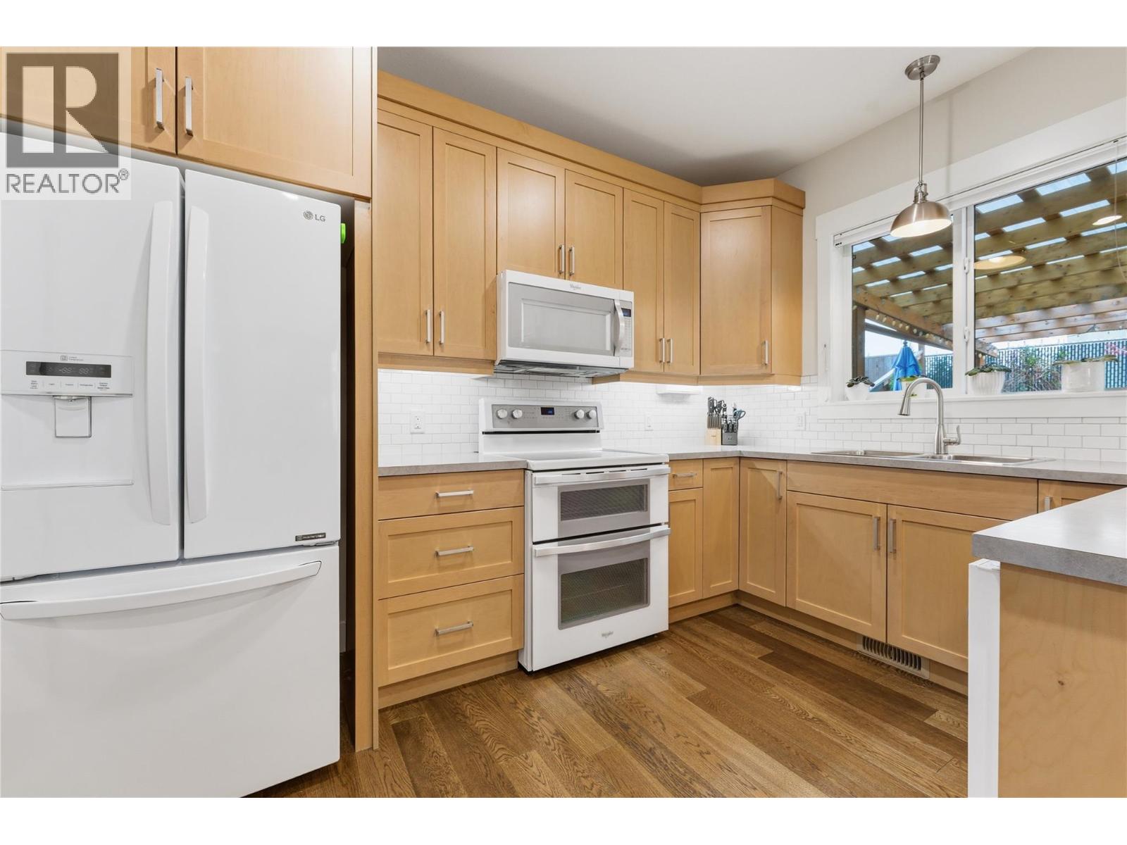 1812 50 Avenue, Vernon