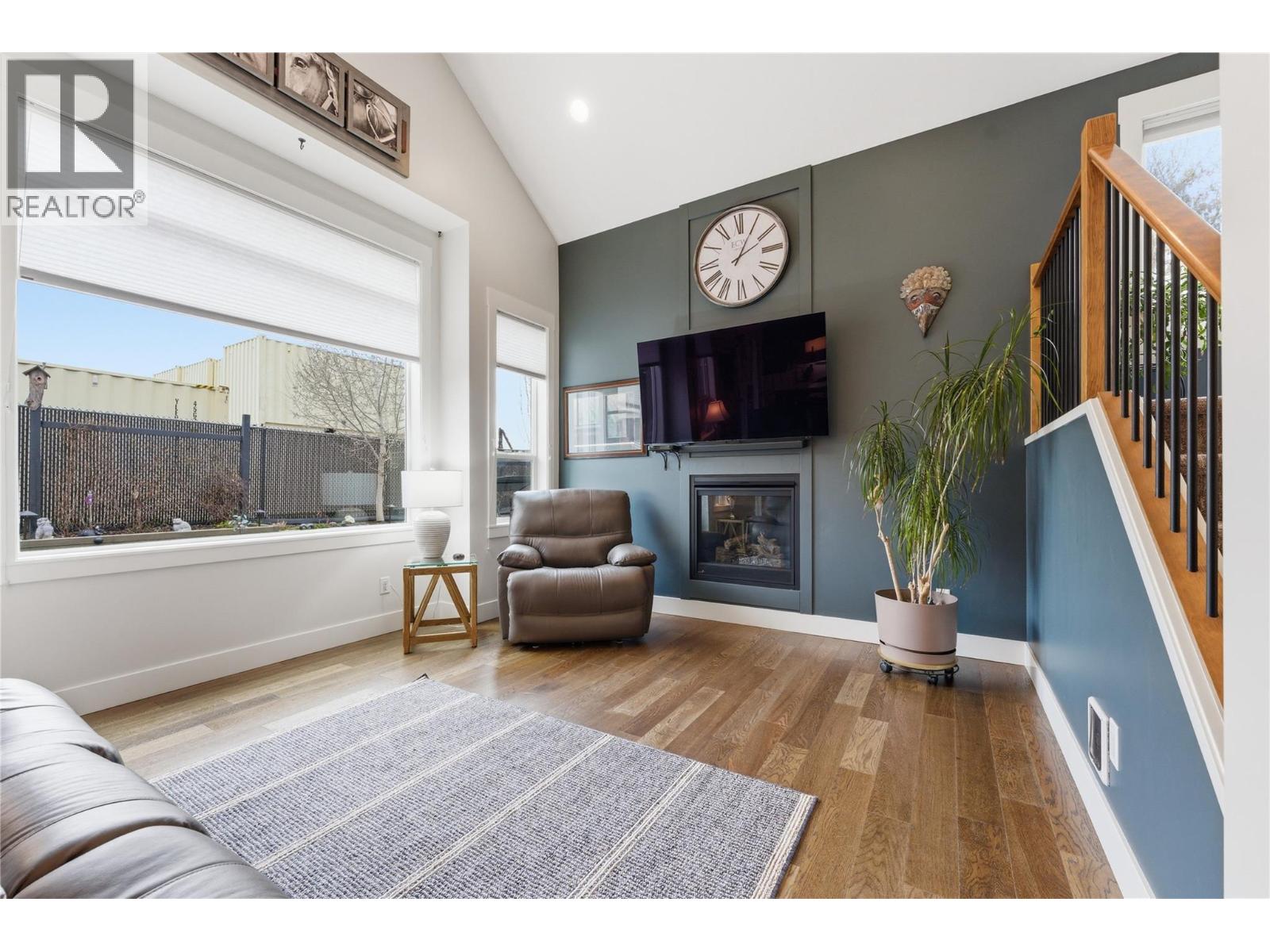 1812 50 Avenue, Vernon