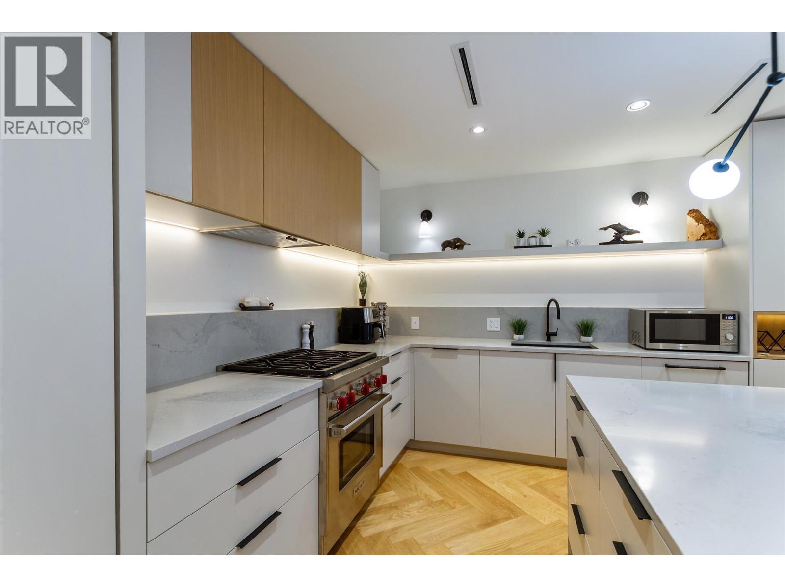 B 7061 CYPRESS STREET, Vancouver