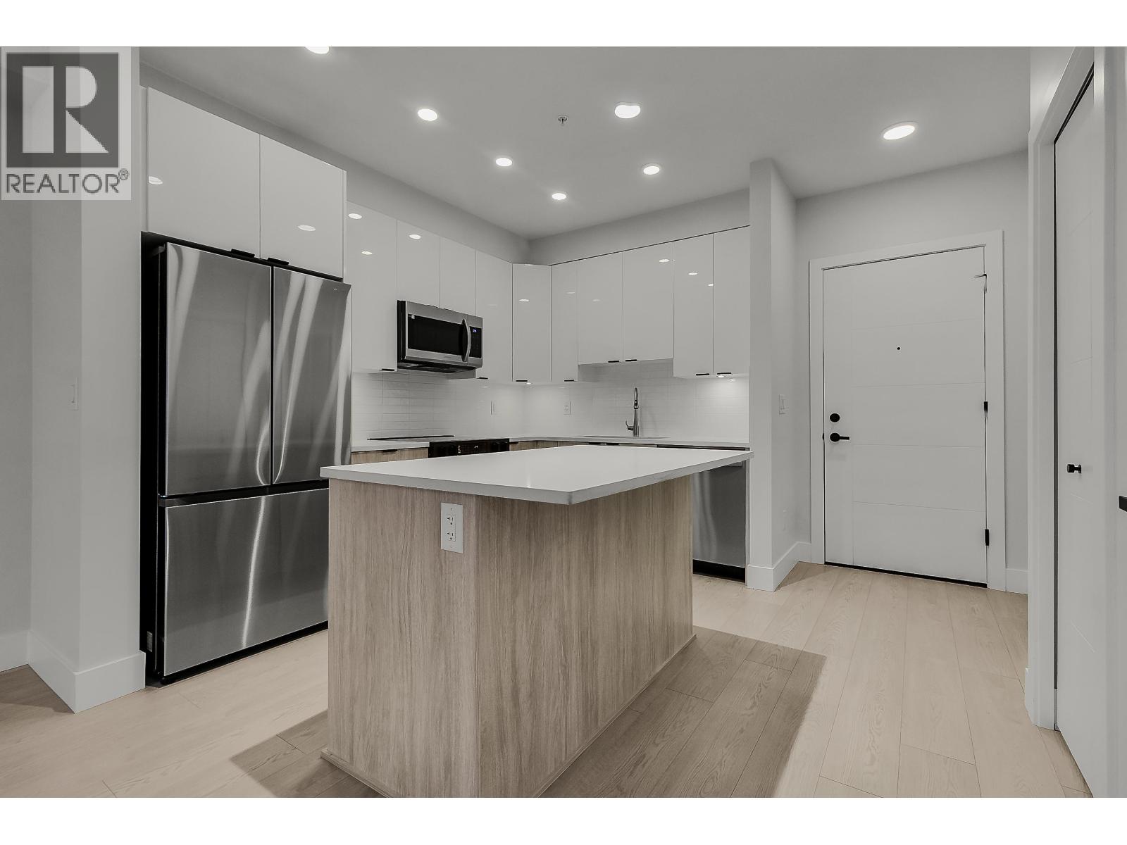 227 11655 FRASER STREET, Maple Ridge