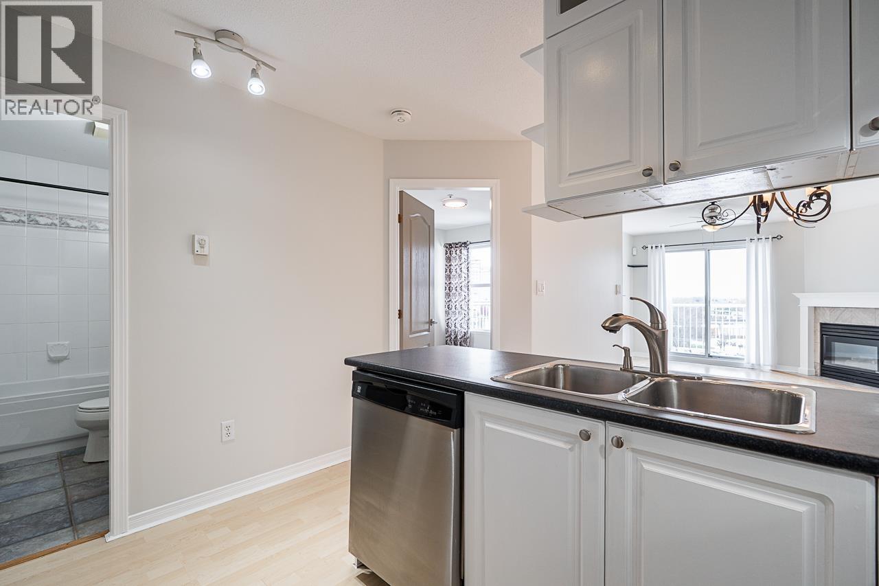 502 1035 AUCKLAND STREET, New Westminster