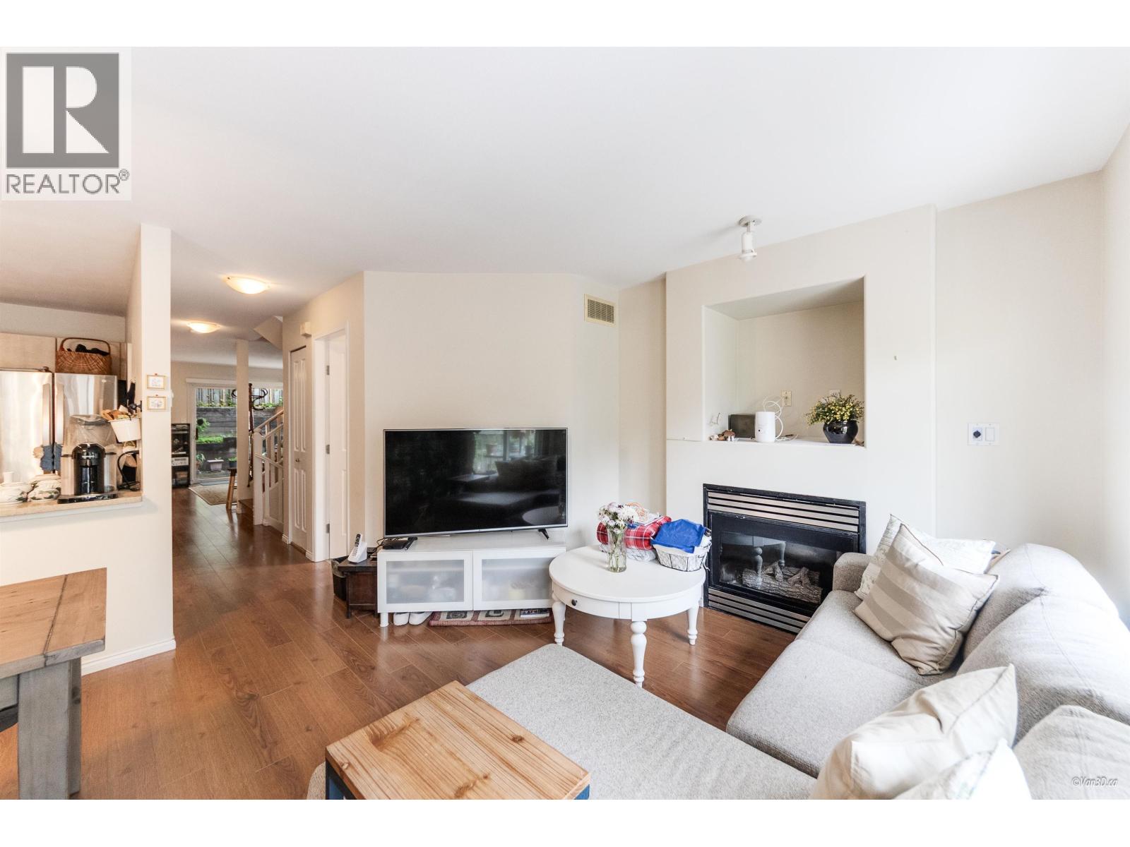 15 8701 16TH AVENUE, Burnaby