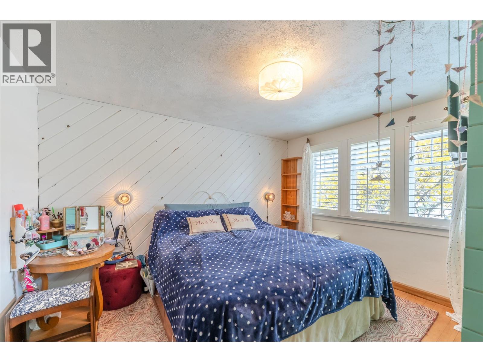 100 HUTH Avenue, Penticton