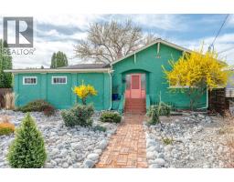  100 HUTH Avenue, Penticton