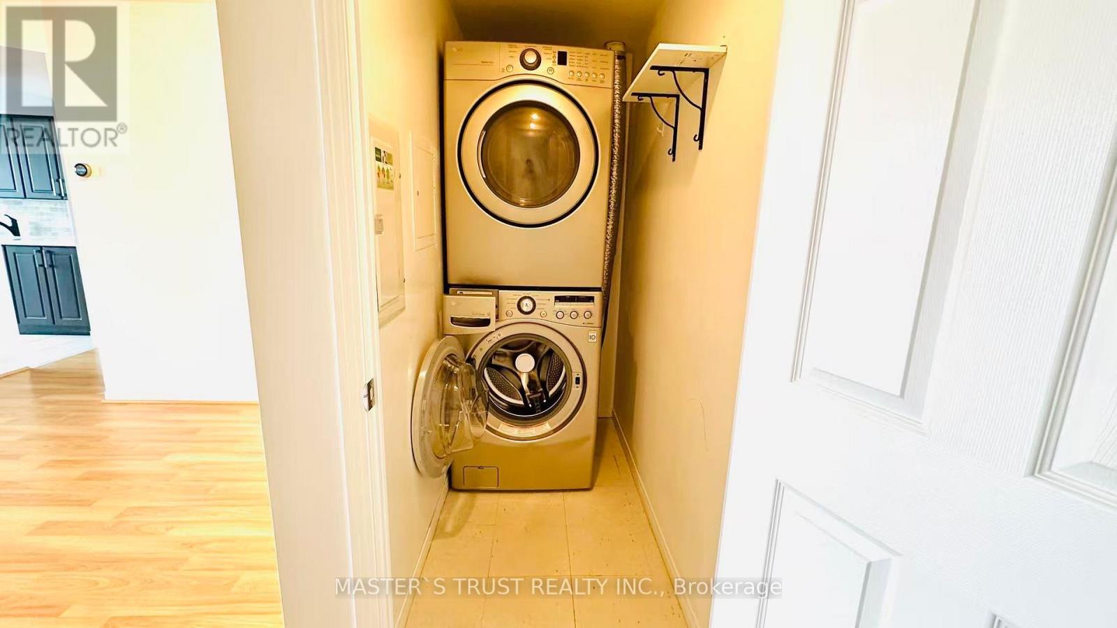 #1211 35 FINCH AVENUE E - 18