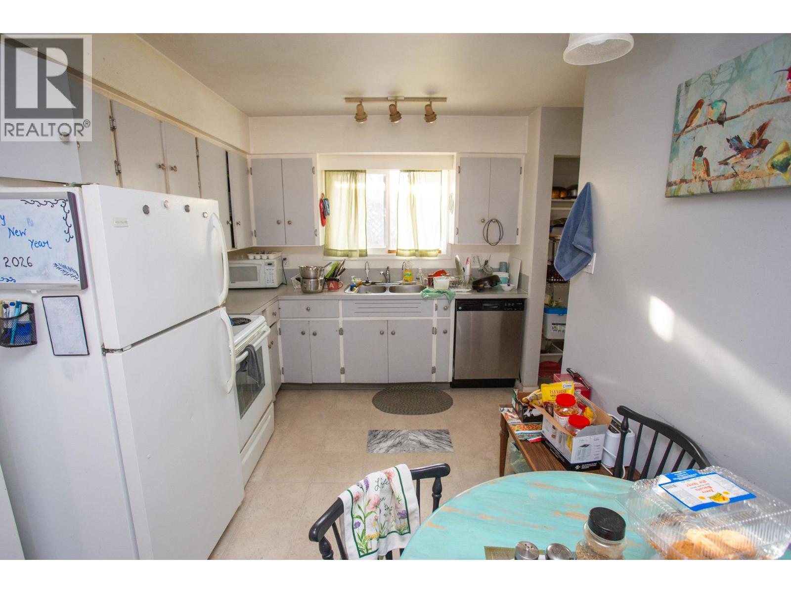 1402 FRASER CRESCENT - 13