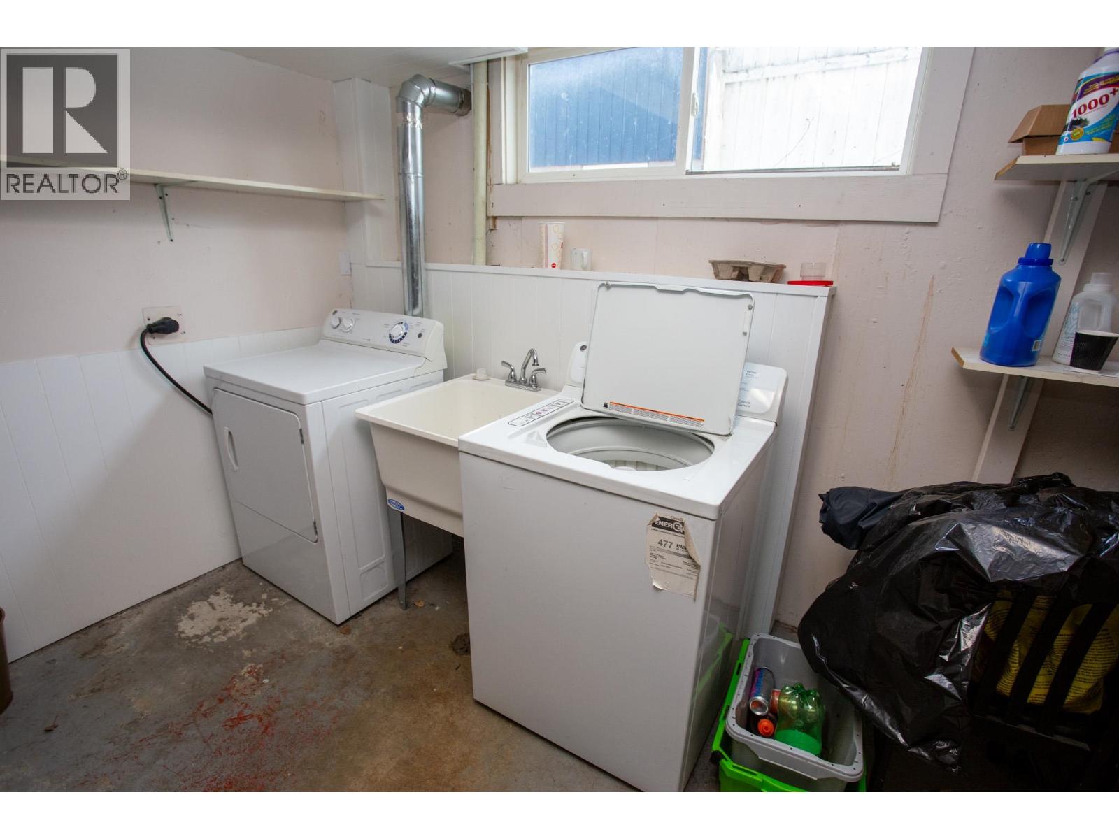 1402 FRASER CRESCENT - 18