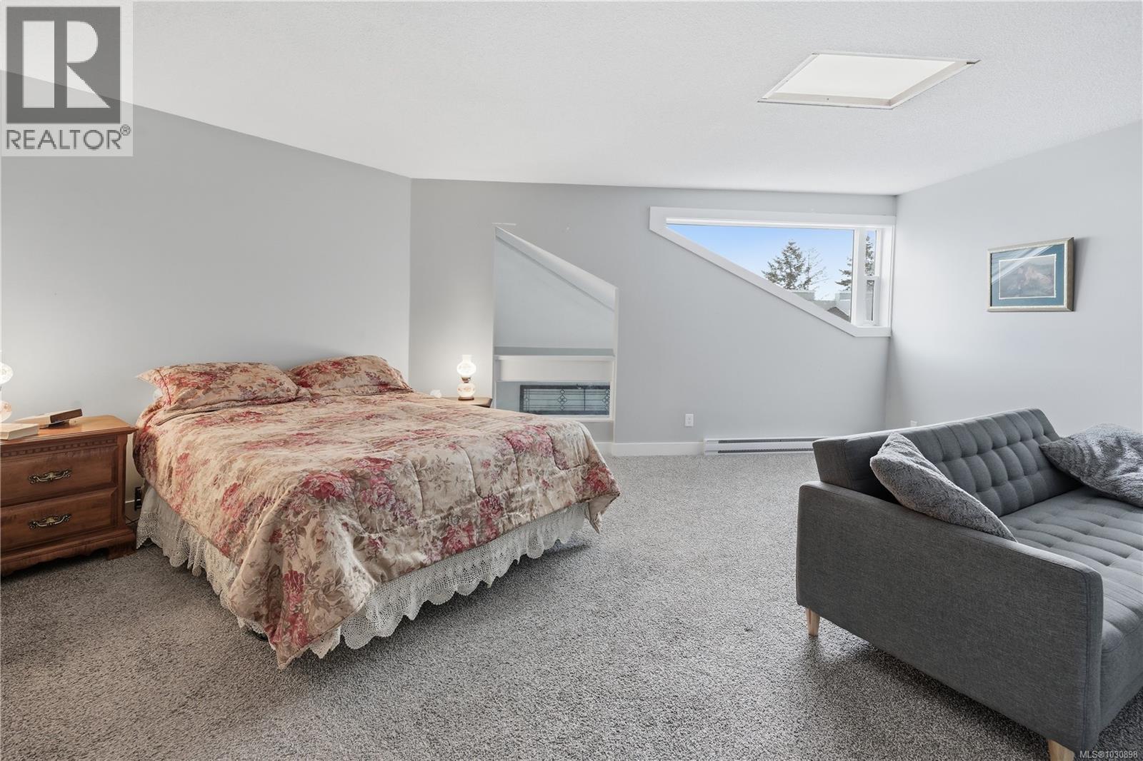 611 2562 Departure Bay Rd, Nanaimo