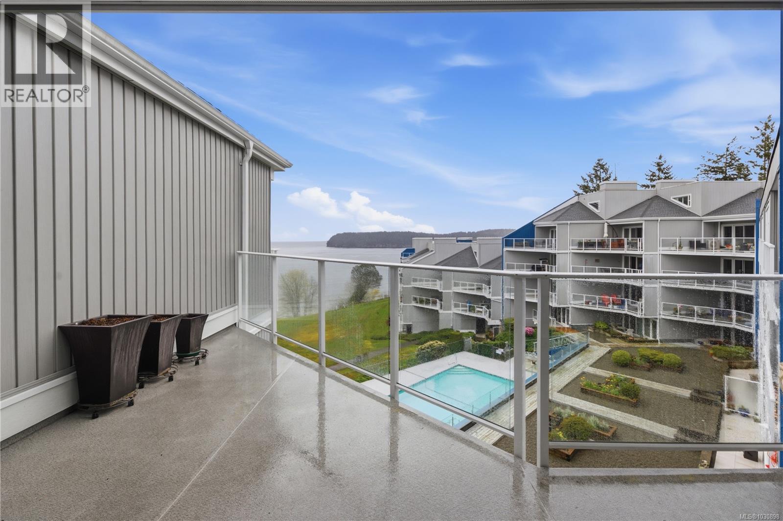 611 2562 Departure Bay Rd, Nanaimo