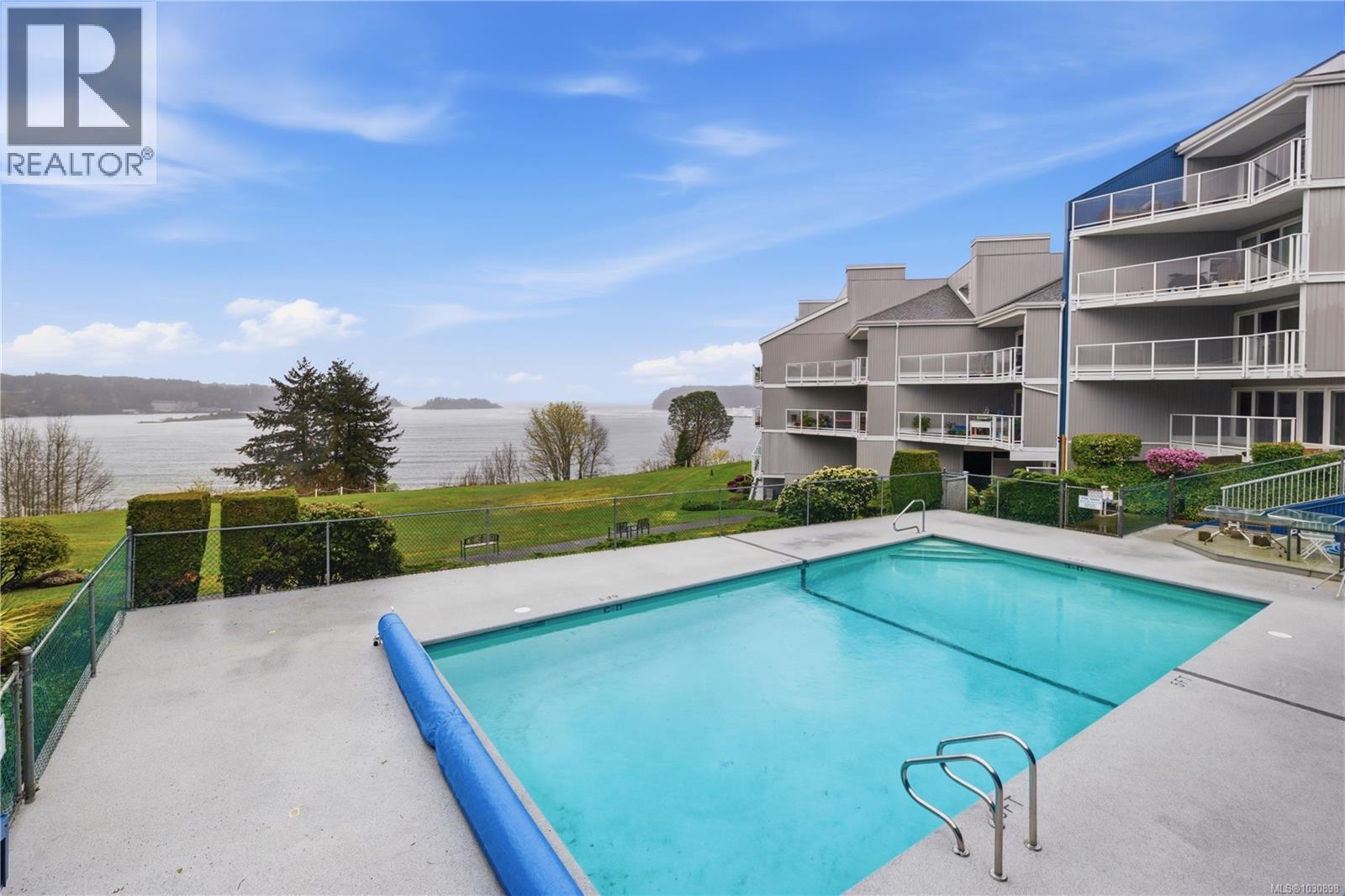 611 2562 Departure Bay Rd, Nanaimo