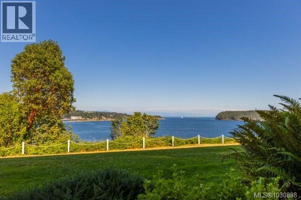 611 2562 Departure Bay Rd, Nanaimo