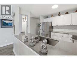 Ensuite - 611 2562 Departure Bay Rd, Nanaimo, BC V9S5P1 Photo 7