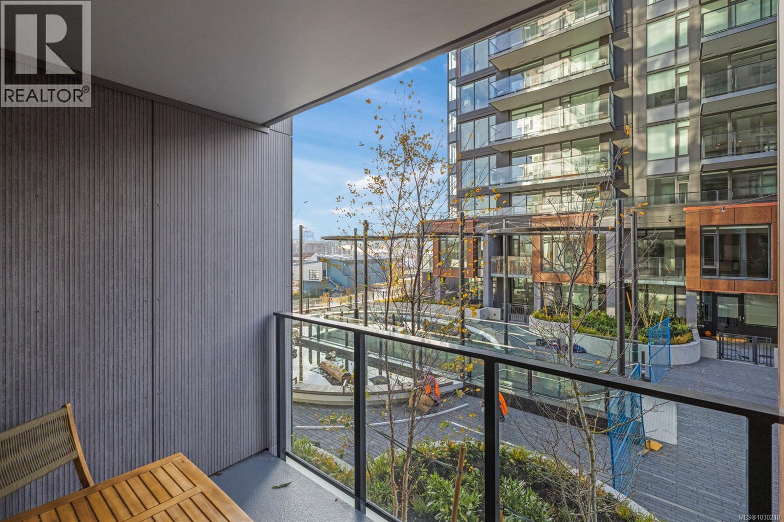 #204 369 Tyee Rd - 19