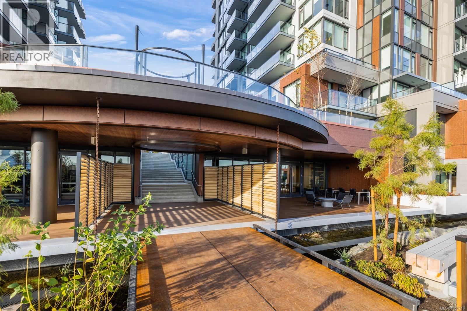 #204 369 Tyee Rd - 29