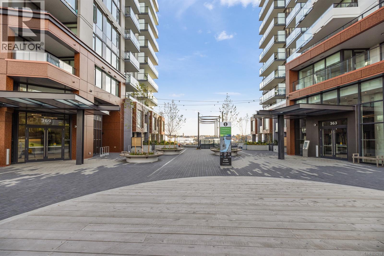 #204 369 Tyee Rd - 31