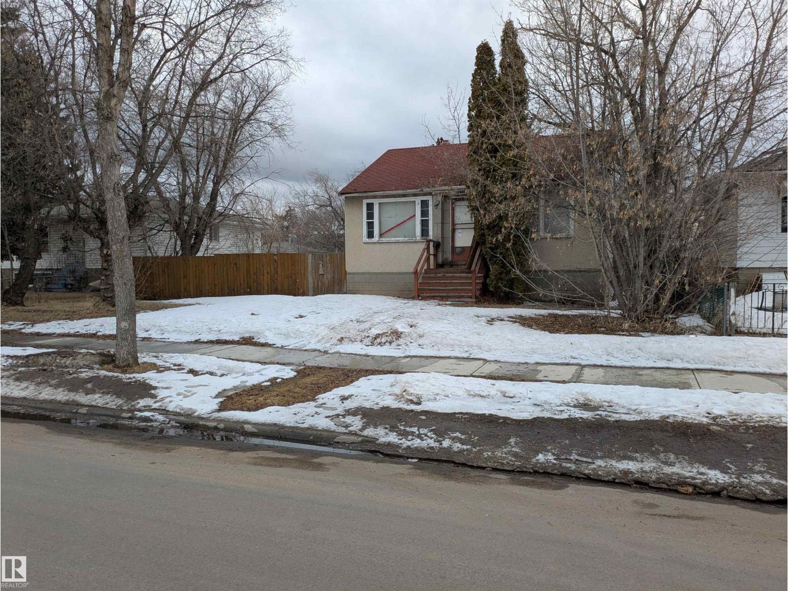 12804 126 ST NW, Edmonton