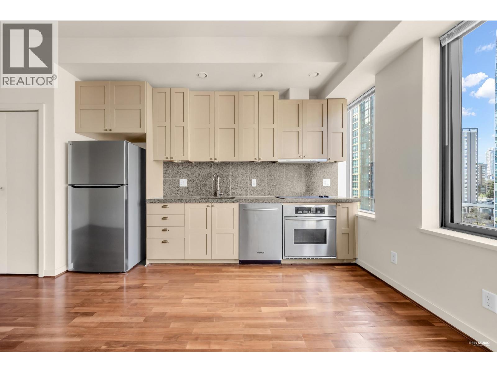 1113 1333 W GEORGIA STREET