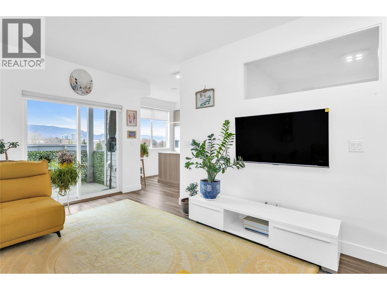 3634 Mission Springs Drive Unit# 404, Kelowna