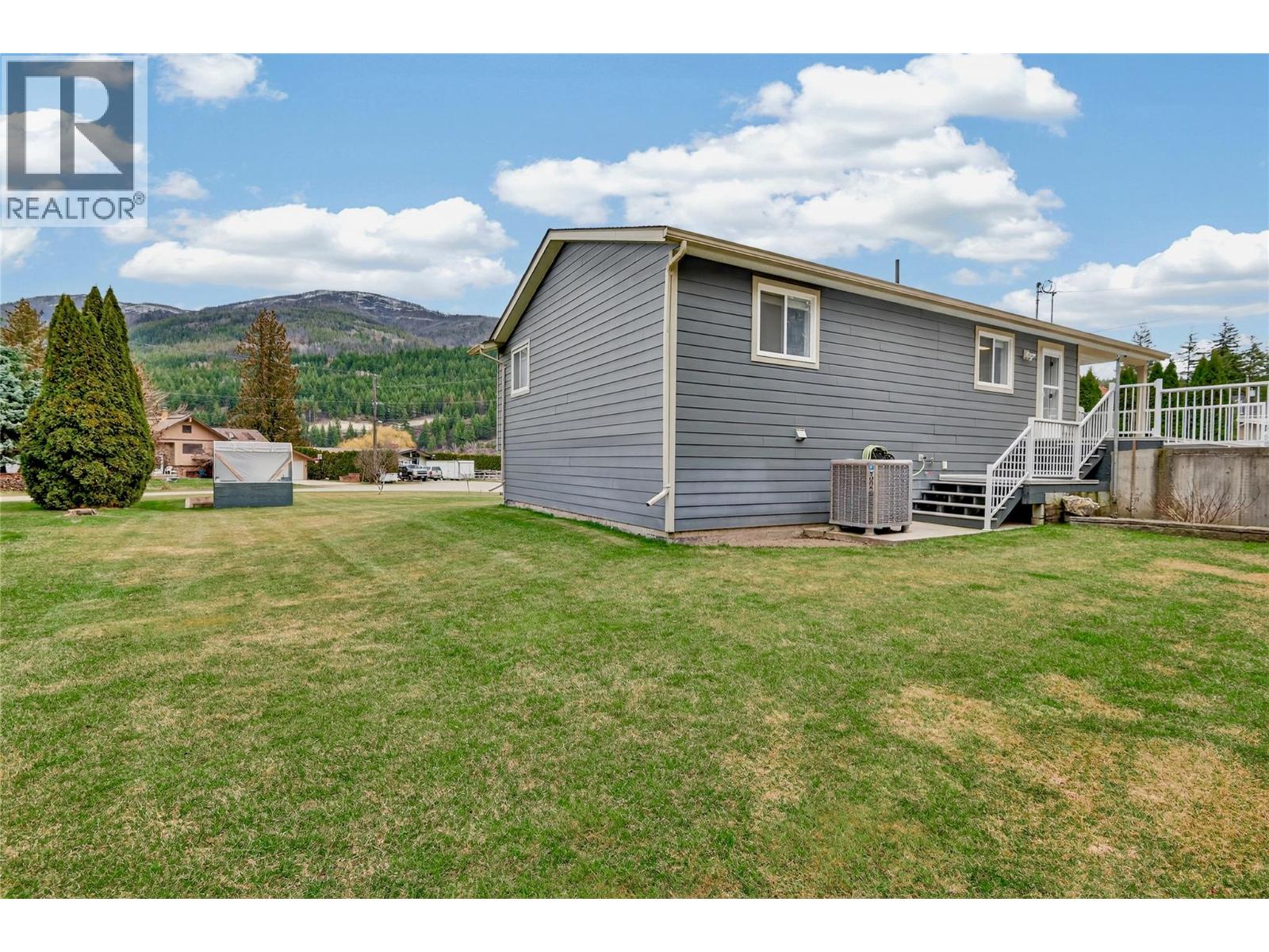 8758 Holding Road Lot# 17, Adams Lake