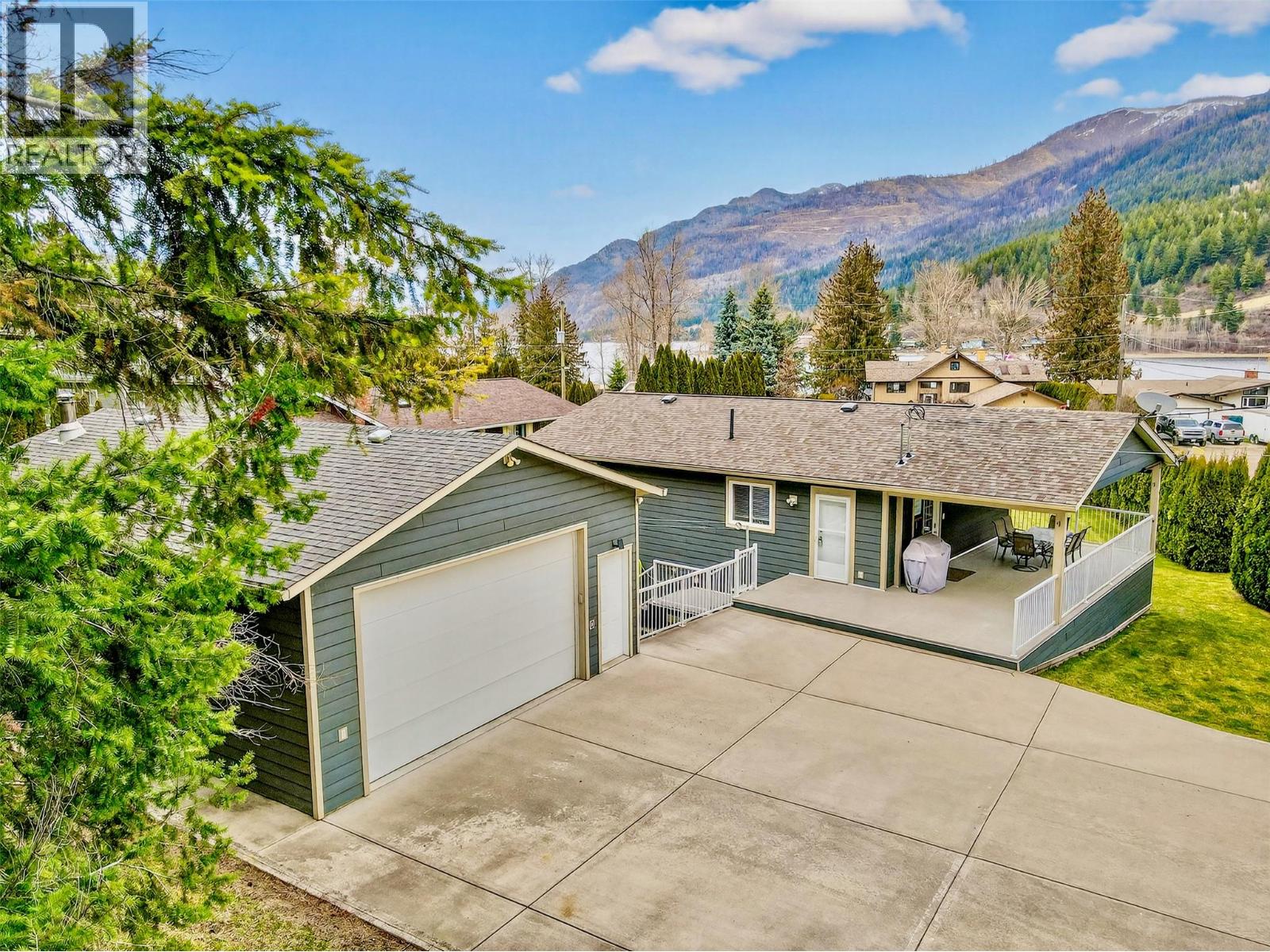 8758 Holding Road Lot# 17, Adams Lake