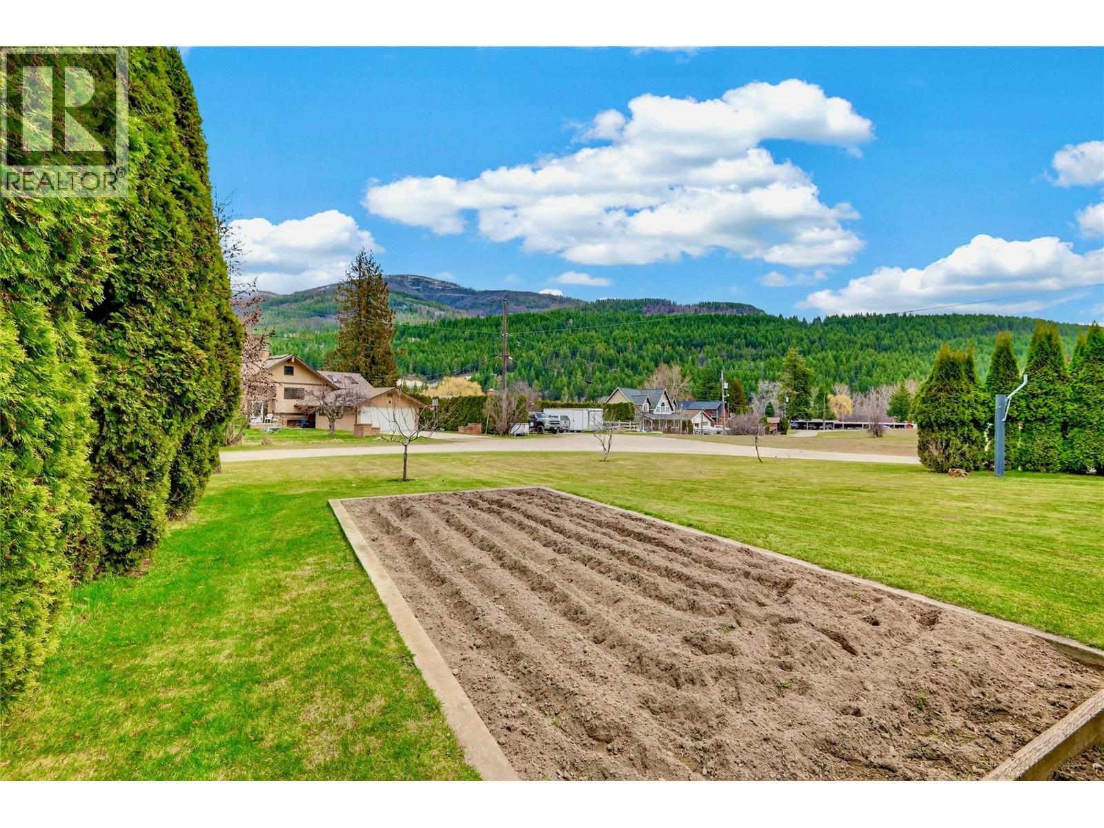 8758 Holding Road Lot# 17, Adams Lake