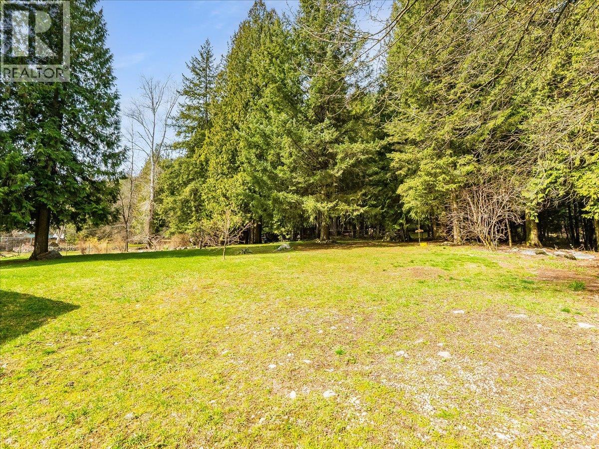 1663 Moran Road Road, Thrums