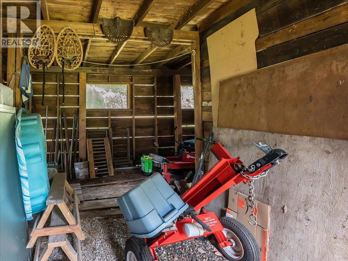 1663 Moran Road Road, Thrums