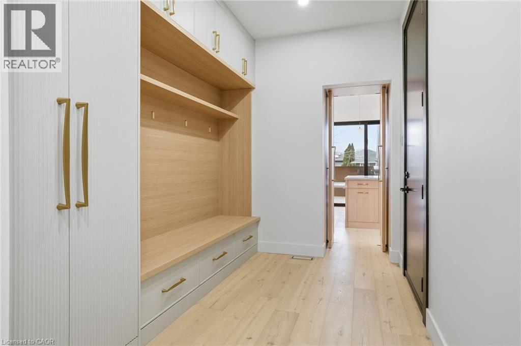 427 PINE COVE Road, Burlington, Ontario, L7N1W4 — Photo 19