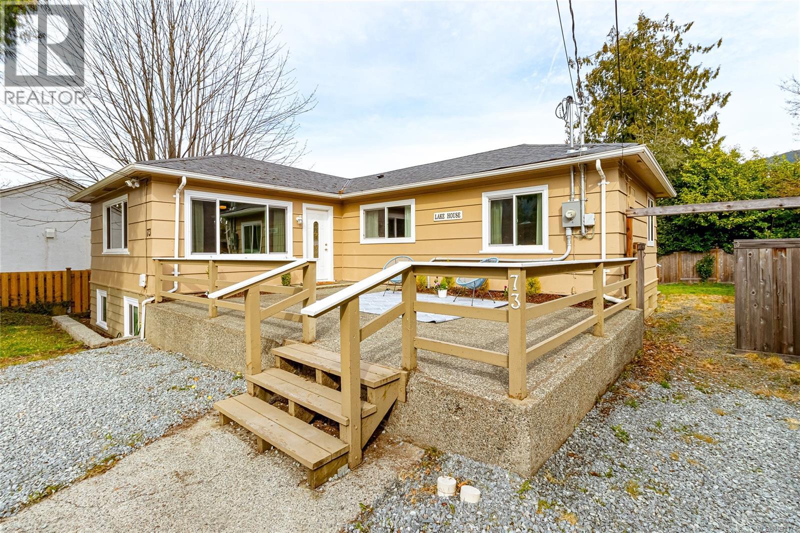 73 Cowichan Ave W, Lake Cowichan