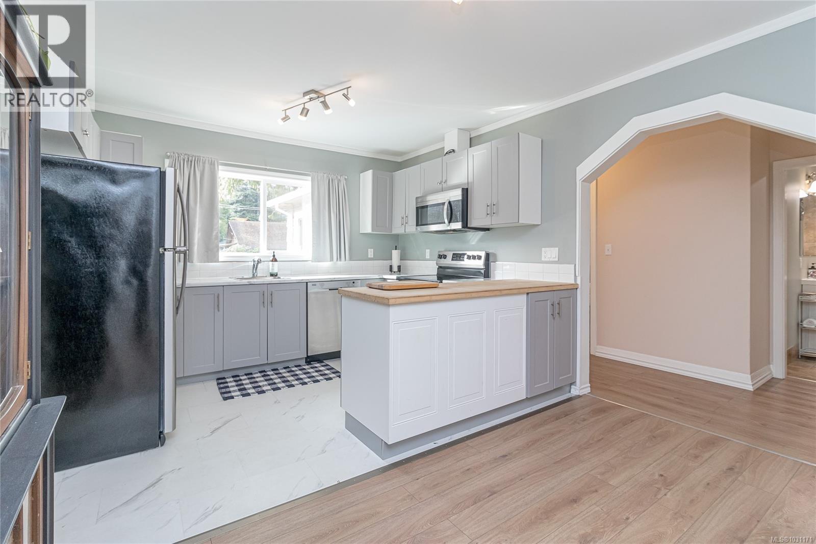 73 Cowichan Ave W - 12