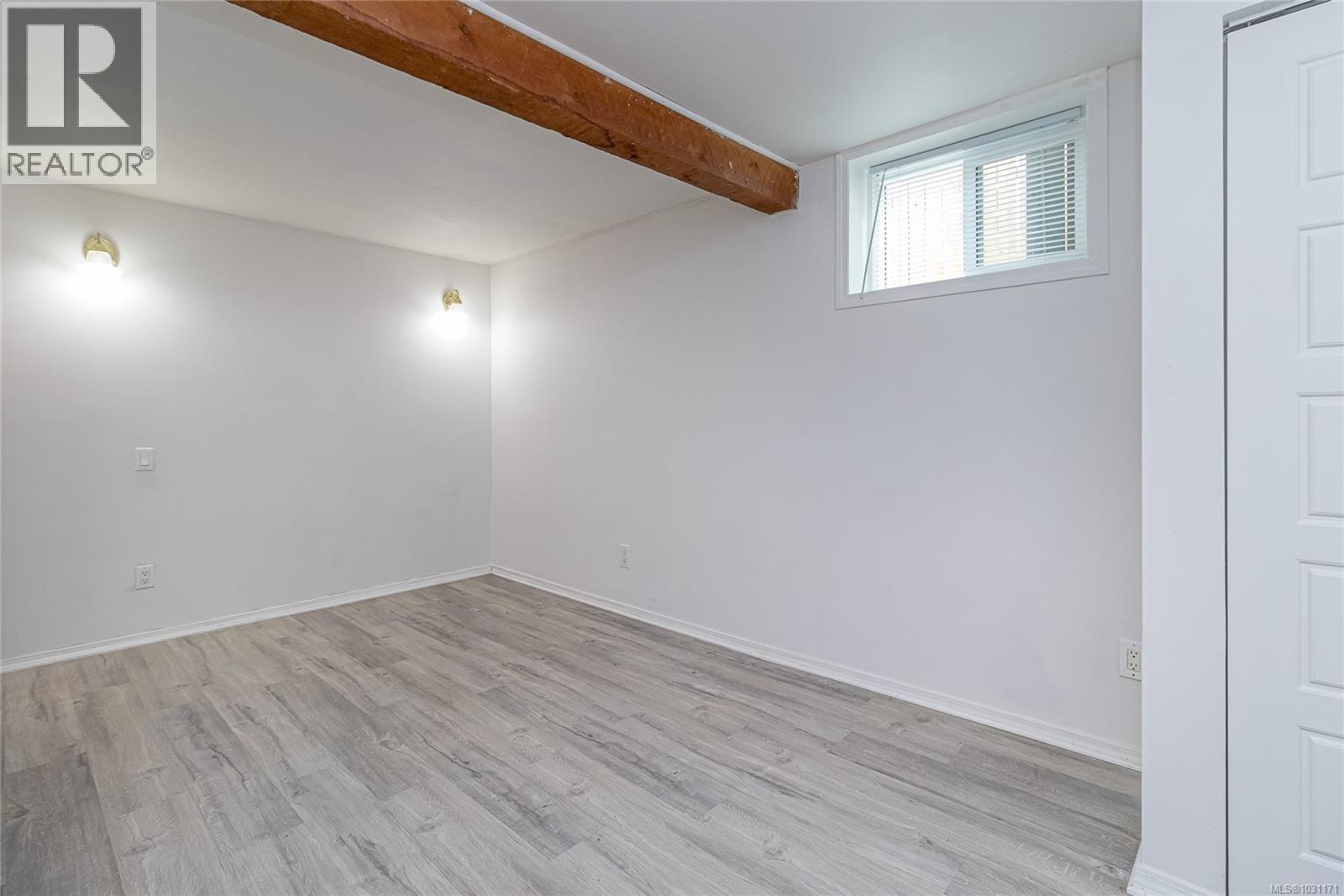 73 Cowichan Ave W, Lake Cowichan