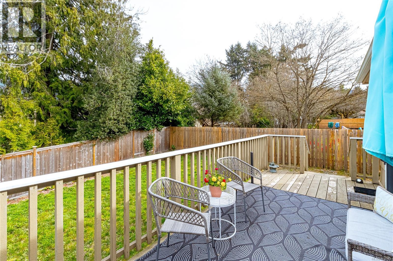 73 Cowichan Ave W - 33