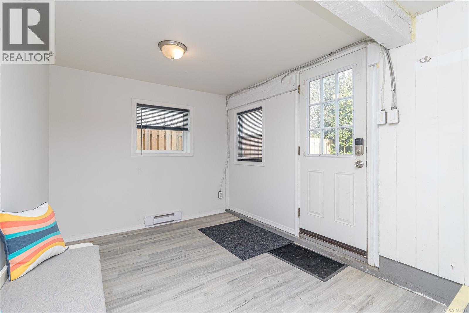 73 Cowichan Ave W, Lake Cowichan