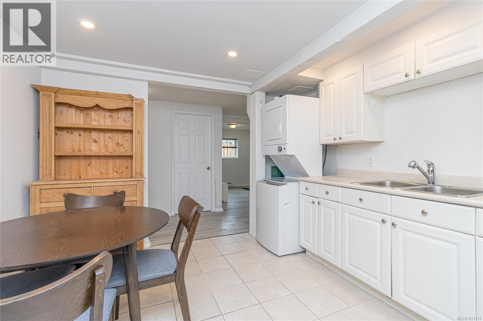 73 Cowichan Ave W, Lake Cowichan