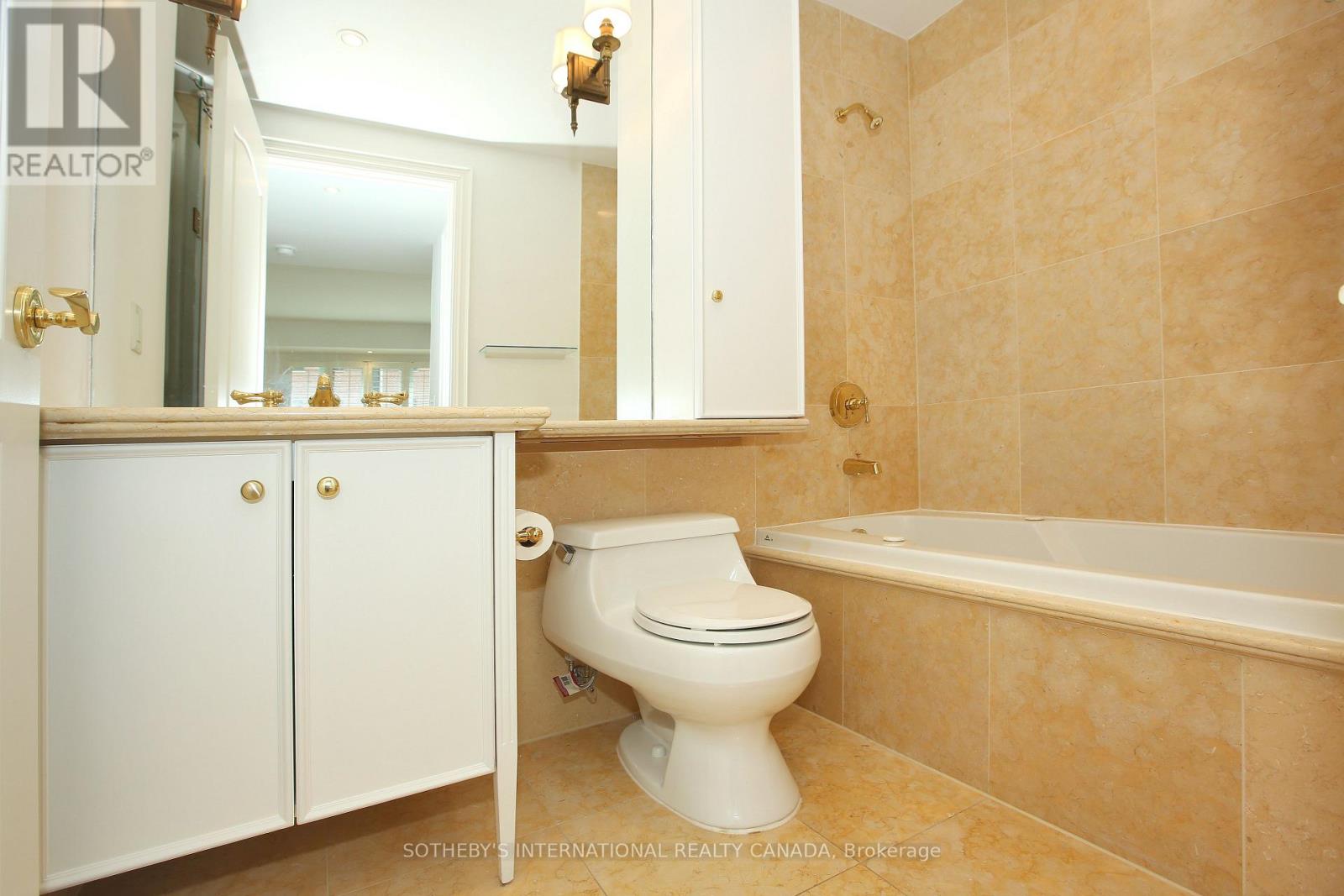 #809 33 DELISLE AVENUE - 22