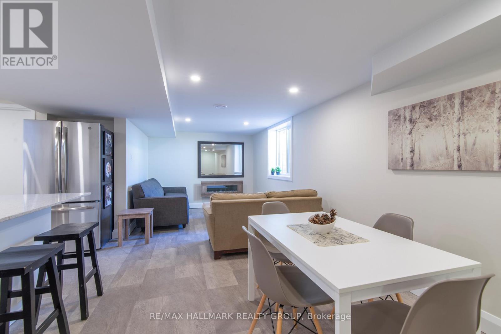 2160 LAMBETH WALK - 36