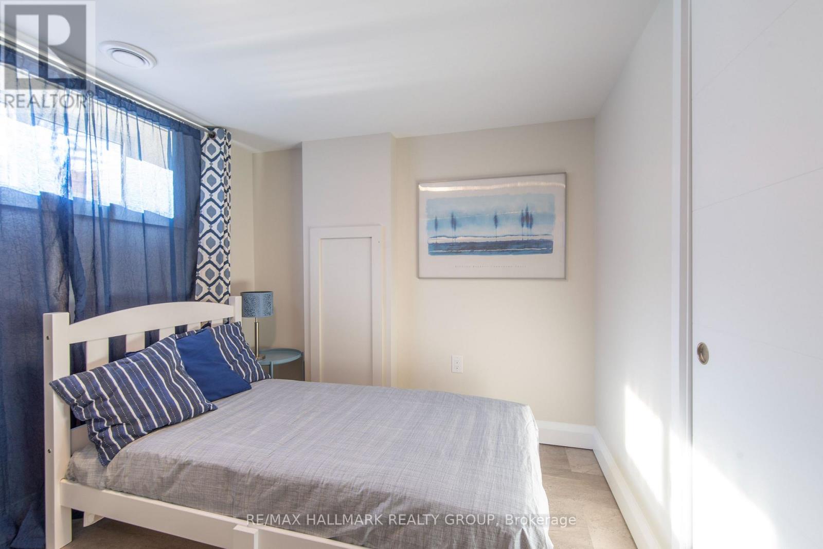 2160 LAMBETH WALK - 40