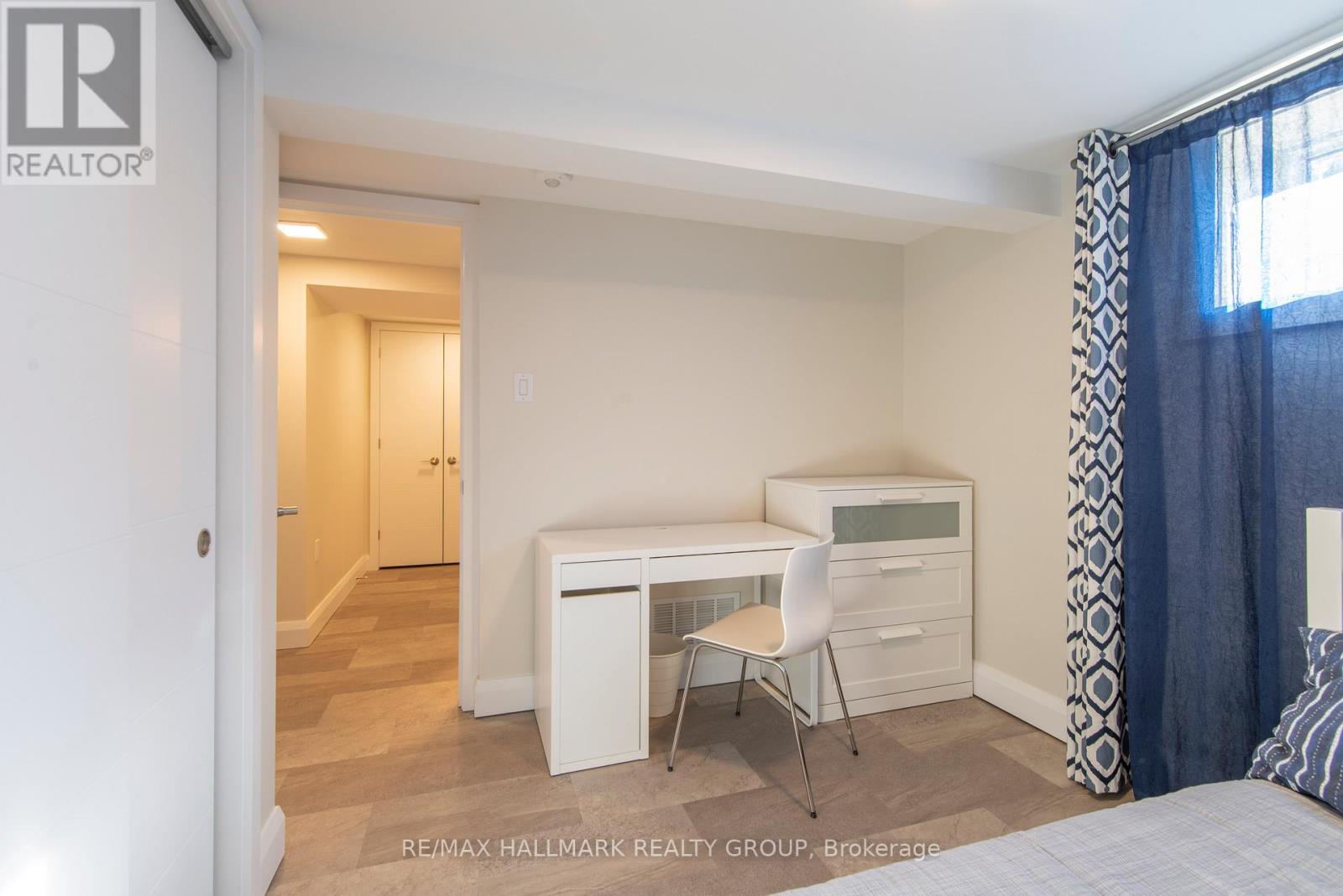 2160 LAMBETH WALK - 41