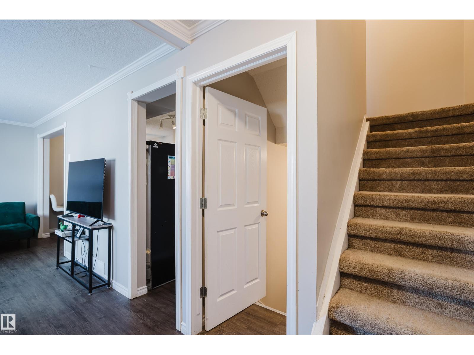 #8 14110 80 ST NW, Edmonton